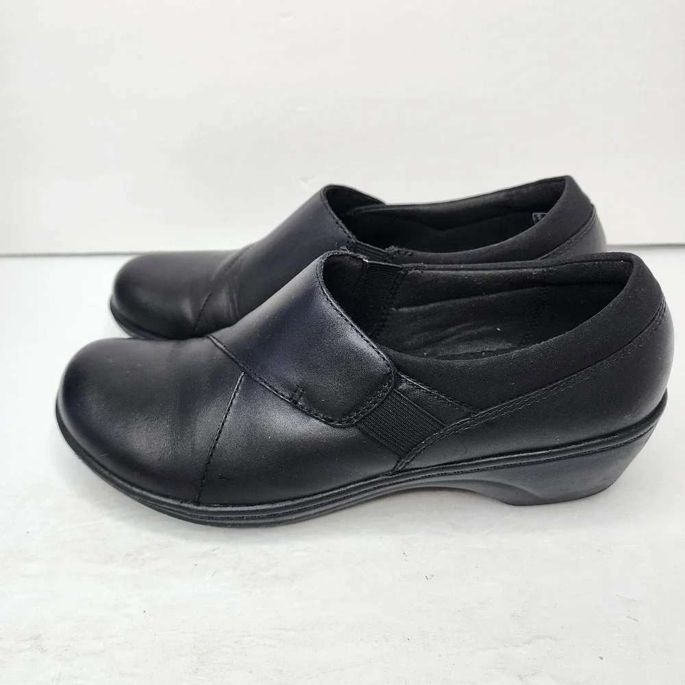 Clarks Slip Resistant Loafers Women 8.5 Black Leather Wedge Work Shoes 26142720